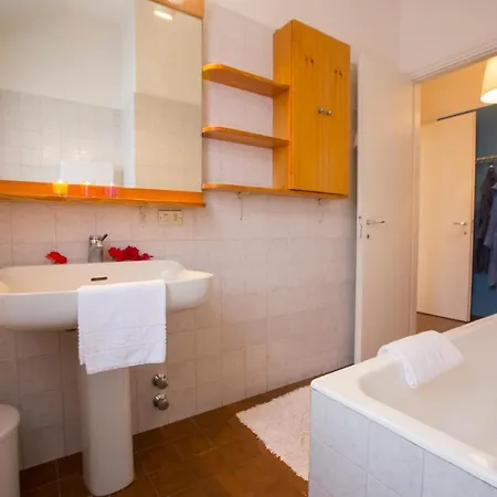 Sleeps 6 Pool Prázdninový dům