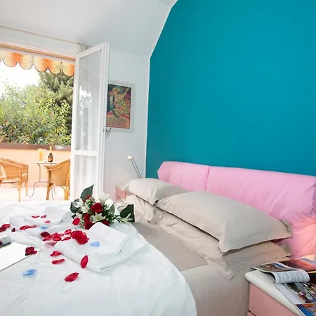 Prázdninový dům Sleeps 6 Pool *