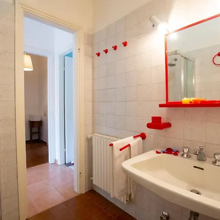 Prázdninový dům Sleeps 6 Pool Ispra