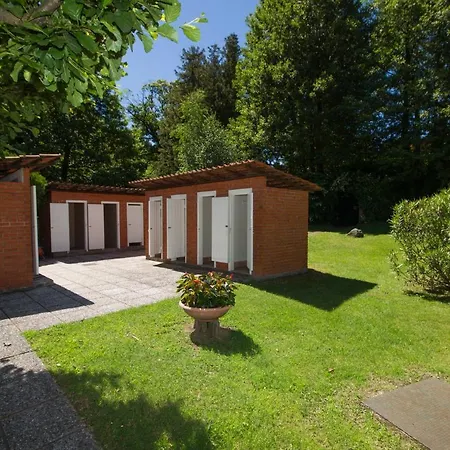 Sleeps 6 Pool Prázdninový dům *