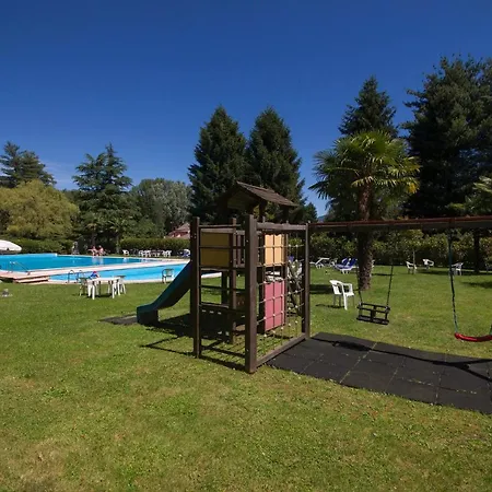 Prázdninový dům Sleeps 6 Pool